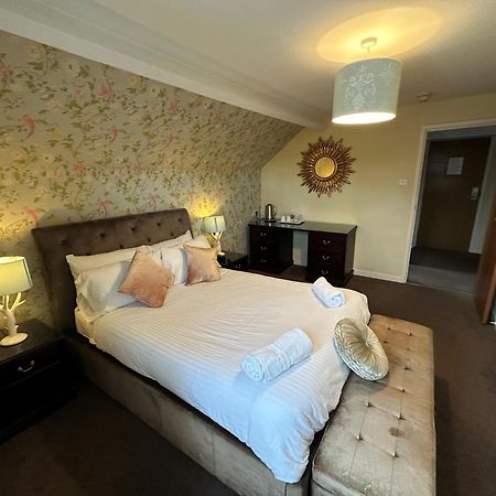 Pine Lodge Hotel & Restaurant Мансфилд Екстериор снимка