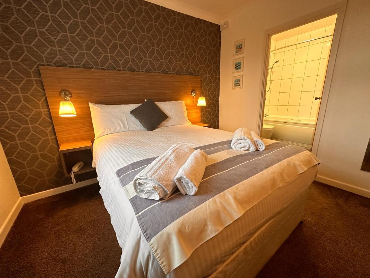 Pine Lodge Hotel & Restaurant Мансфилд Екстериор снимка