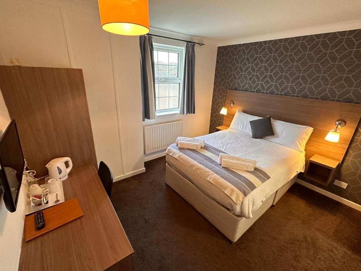 Pine Lodge Hotel & Restaurant Мансфилд Екстериор снимка