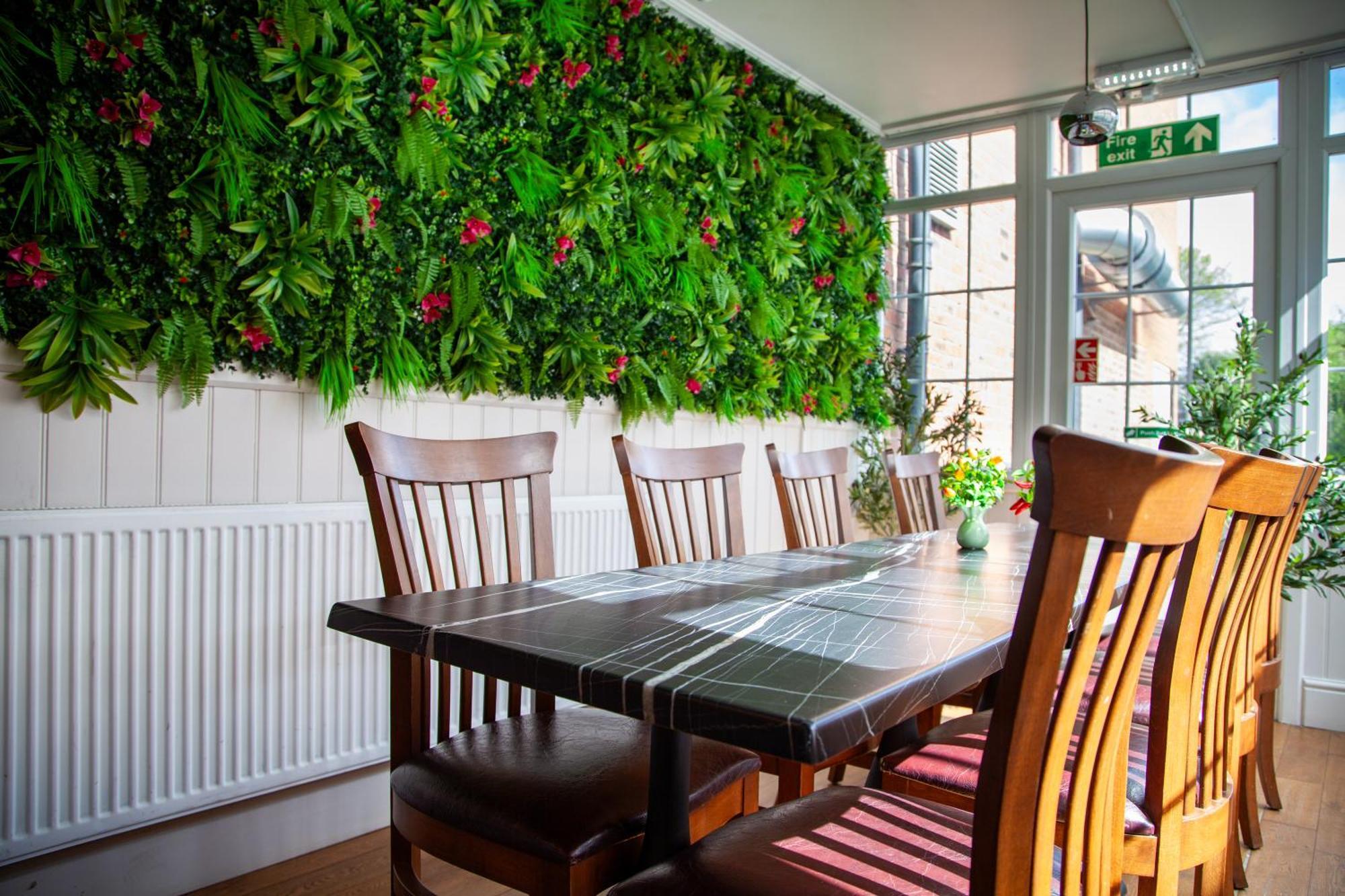 Pine Lodge Hotel & Restaurant Мансфилд Екстериор снимка